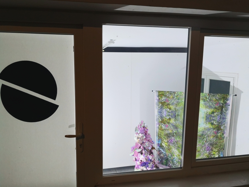 Openshowstudio's Vitrina at Kynosargous: Balesi / Touboura