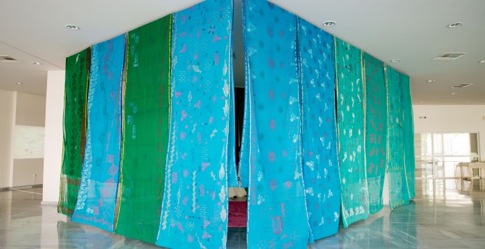 Home/Σπίτι(Spiti)/বাড়ি(Bari)