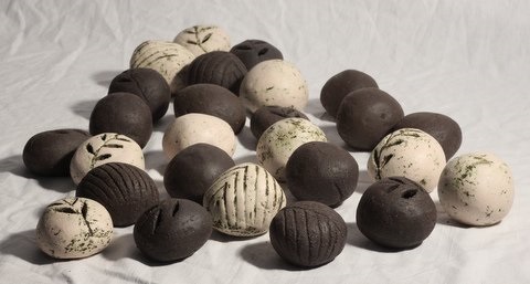 35 χρόνια με την κεραμεική. Είναι πολύ λίγα.