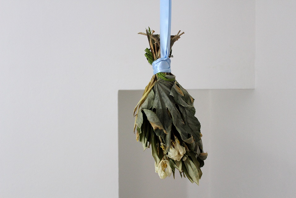 Ι woke with a marble head in my hands || Lesvos