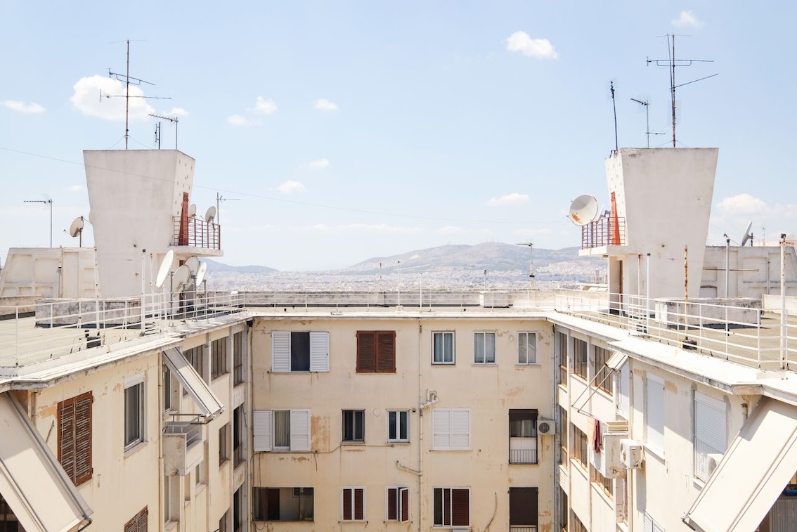Athens’ Polykatokias 1930-1975. Formation of a Typology